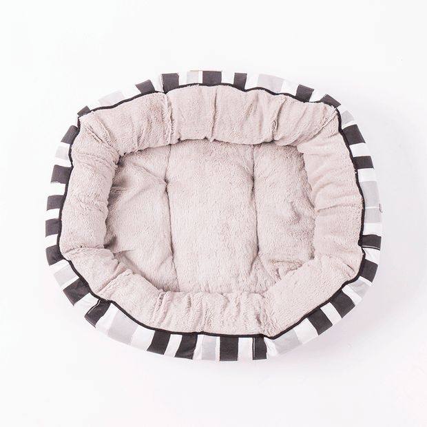 MOG AND BONE - 4 Seasons Reversible Bed Pebble Brush Black - DE Pet